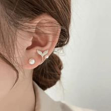 Elegant Leaf and Pearl Ear Cuff