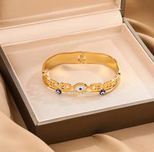 Evil Eye Charm Link Bracelet