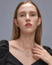 Snowflake Pendant Necklace