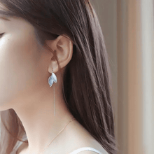 Elegant Leaf Drop Earrings