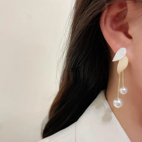 Leafy Drop Pearl Earrings