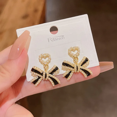 Heart and Bow Dangle Earrings