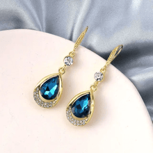 Elegant Teardrop Dangle Earrings