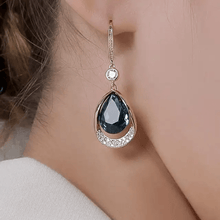Elegant Teardrop Dangle Earrings