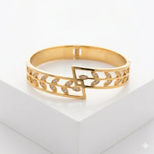 Elegant Leaf Motif Cuff Bracelet
