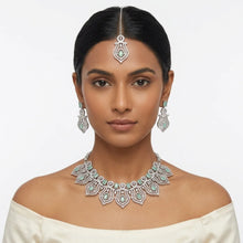 Ornate Teardrop Filigree Necklace Set