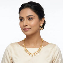 Elegant Pearl Cluster Necklace Set