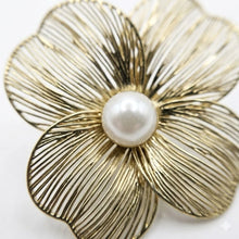 Elegant Floral Wire Earrings