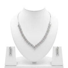 Elegant Leaf Motif Necklace Set