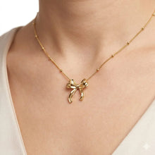 Elegant Bow Pendant Necklace
