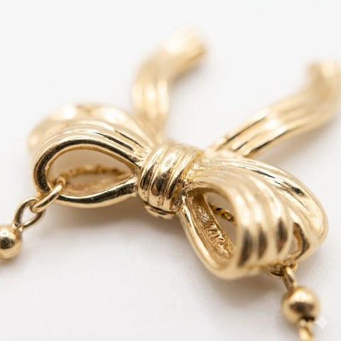 Elegant Bow Pendant Necklace