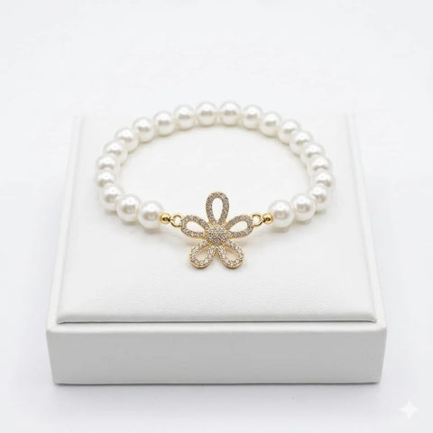 The Classic Pearl Blossom Bracelet