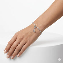 Essential Solitaire Adjustable Bracelet