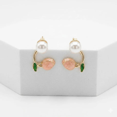 The Sweet Peach & Pearl Stud Set