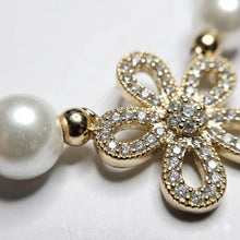 Ivory Bloom Pearl Necklace
